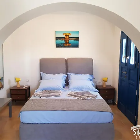 Elegant Apartment *